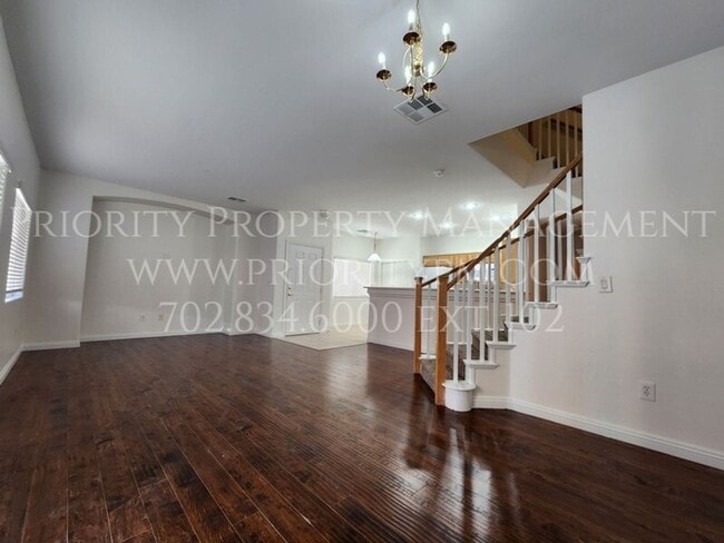Building Photo - ~3 Bedroom Northwest Townhome ~ 1400sq. ft...