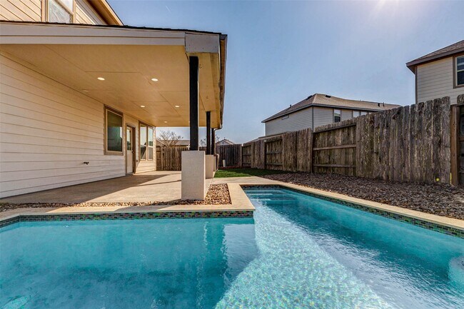 Building Photo - 26043 Quiet Field Ct