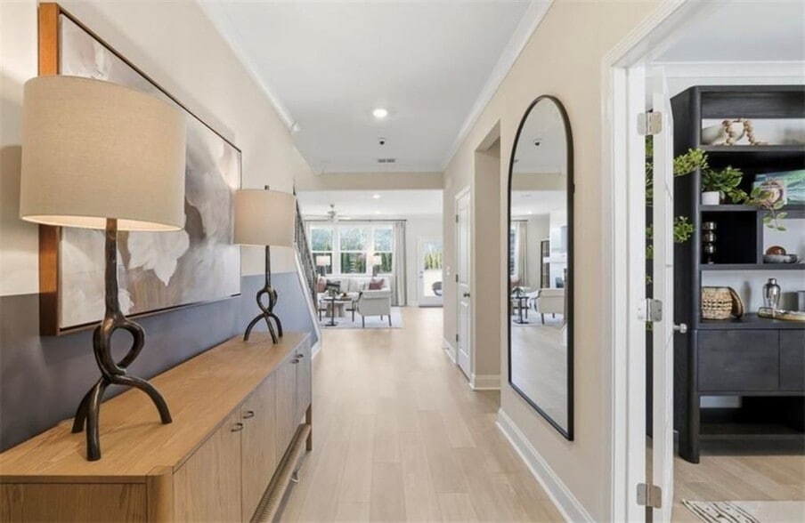 Building Photo - 2145 The Ln NE