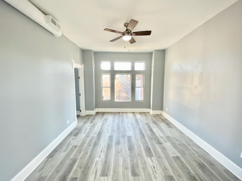 Building Photo - 2354 S Albany Ave