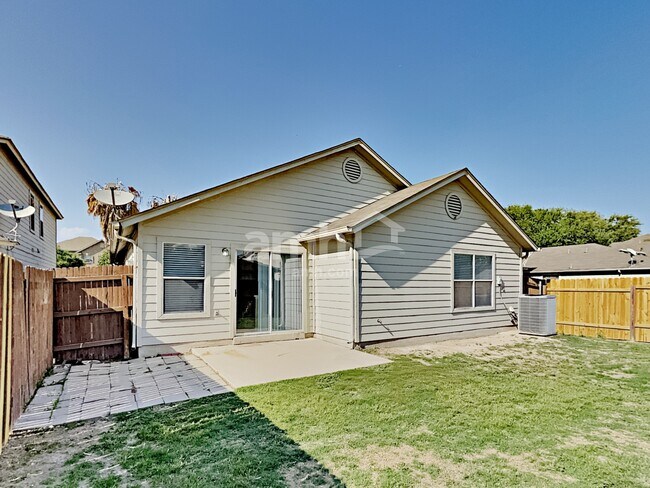 Building Photo - 10124 Del Lago Ct