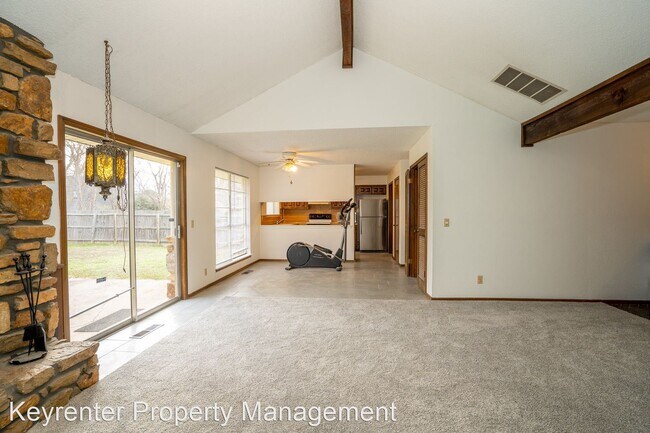 Building Photo - 3 br, 2 bath House - 1810 W 64th St