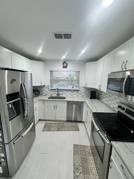 Building Photo - 6298 Walk Cir