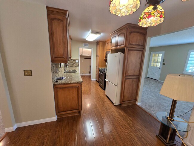 Building Photo - Beautiful 3 Bedroom Home in Glendora