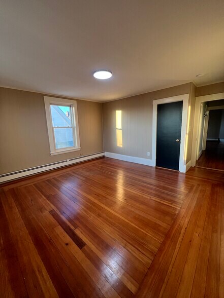 Building Photo - 61 Park St