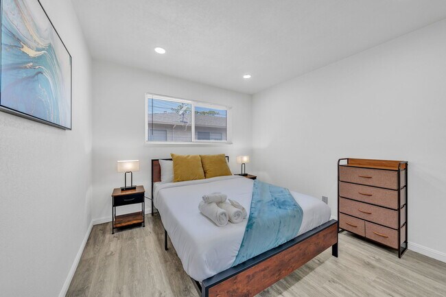 Building Photo - 503 Kiely Blvd