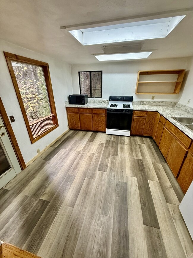 Building Photo - 17723 Lazy Dog Rd