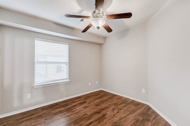 Building Photo - 24558 Folkstone Cir
