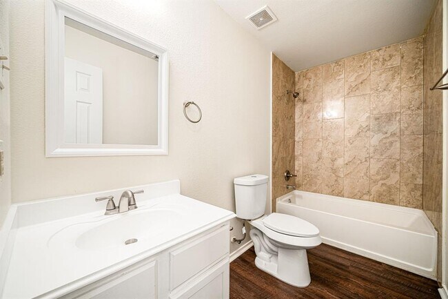 Building Photo - 14407 Acuna Ln