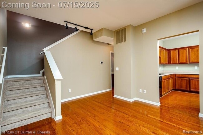 Building Photo - 39660 Rockcrest Ln