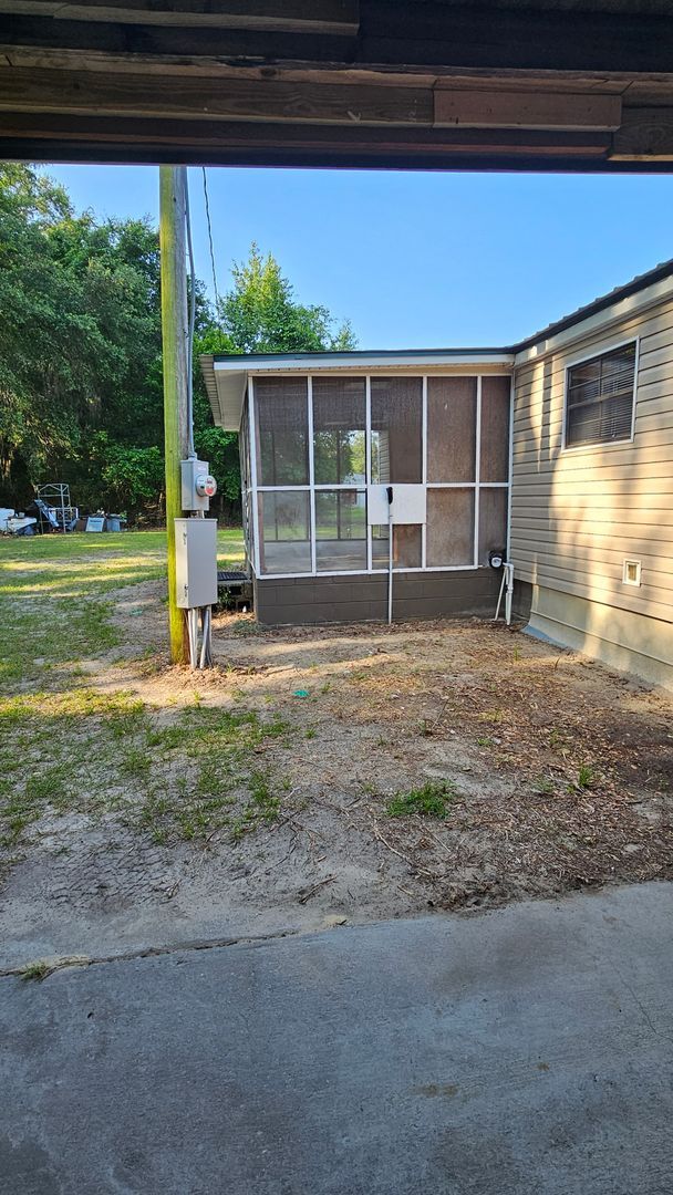 Building Photo - mobile home conveniently located