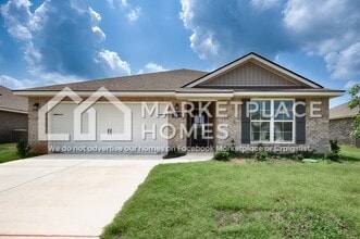 Building Photo - 133 Bella May Ln