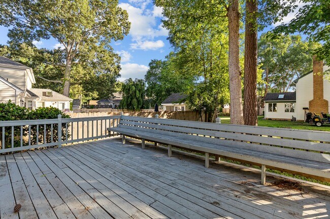 Building Photo - Charming 4-Bedroom Home for Rent in Chesapeake