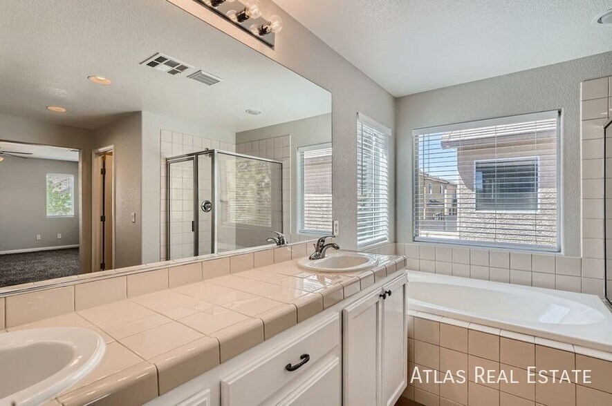 Building Photo - 10793 Villa Carlotta Ct