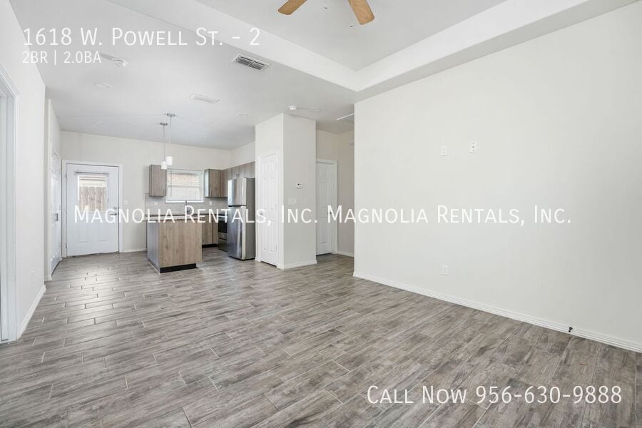 Building Photo - 1618 W Powell St