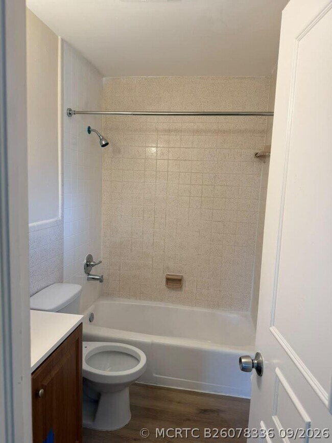 Building Photo - 626 S K St