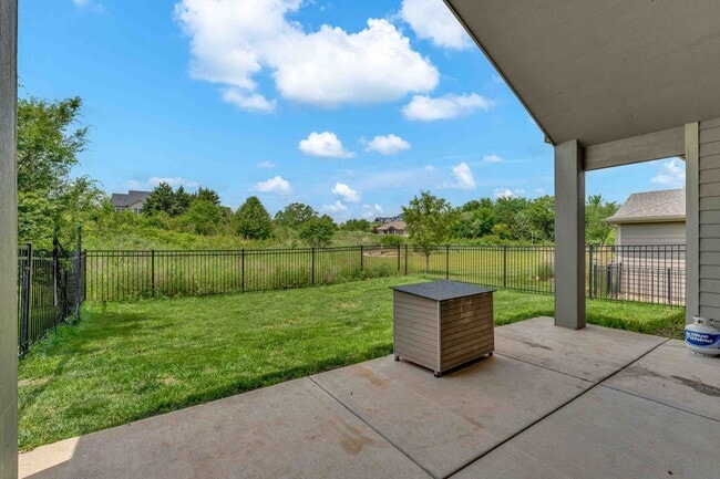 Building Photo - Italian Estates Property Management
