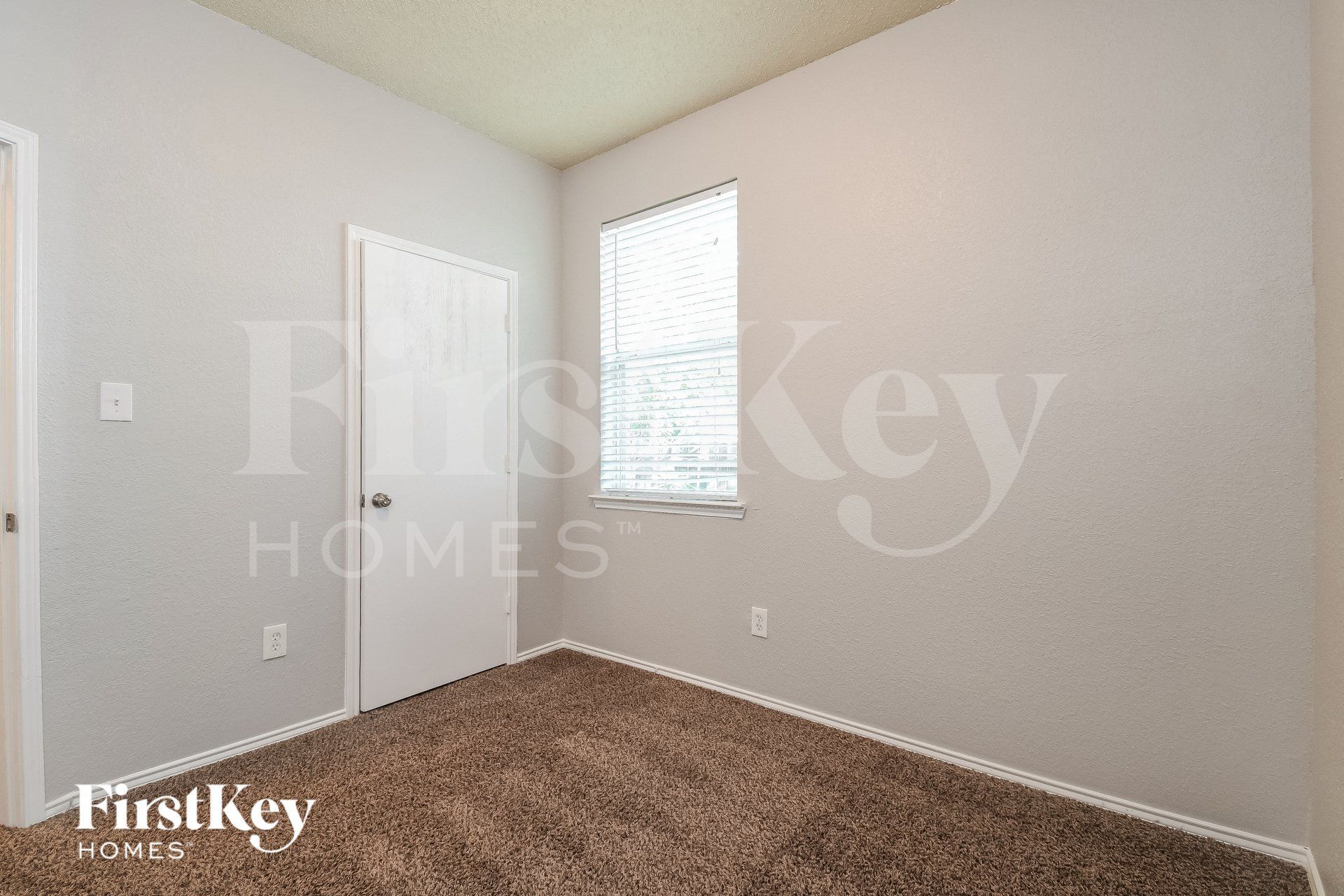 Building Photo - 10240 Dawson Trail