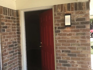Building Photo - 5804 Tinsley Dr