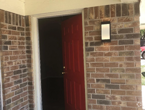 Building Photo - 5804 Tinsley Dr