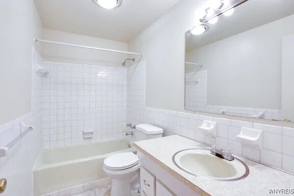 Building Photo - 64 Sundridge Dr