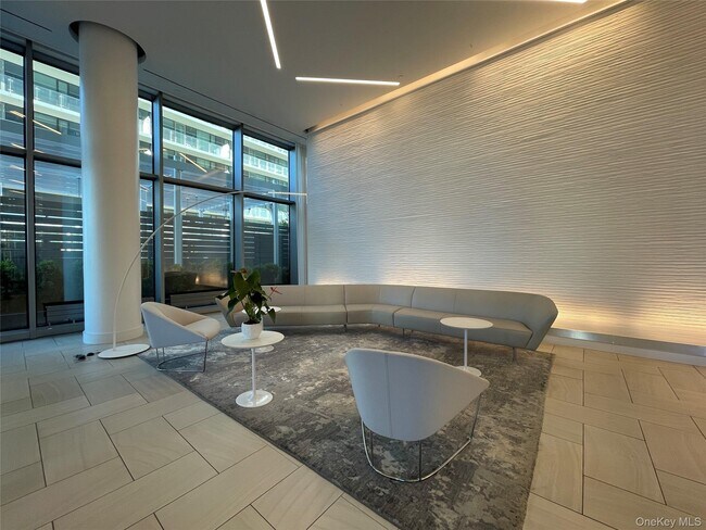 Building Photo - 131-03 40th Rd