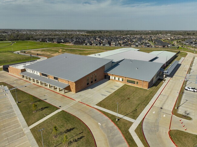 Building Photo - 31115 Albany Brook Ln