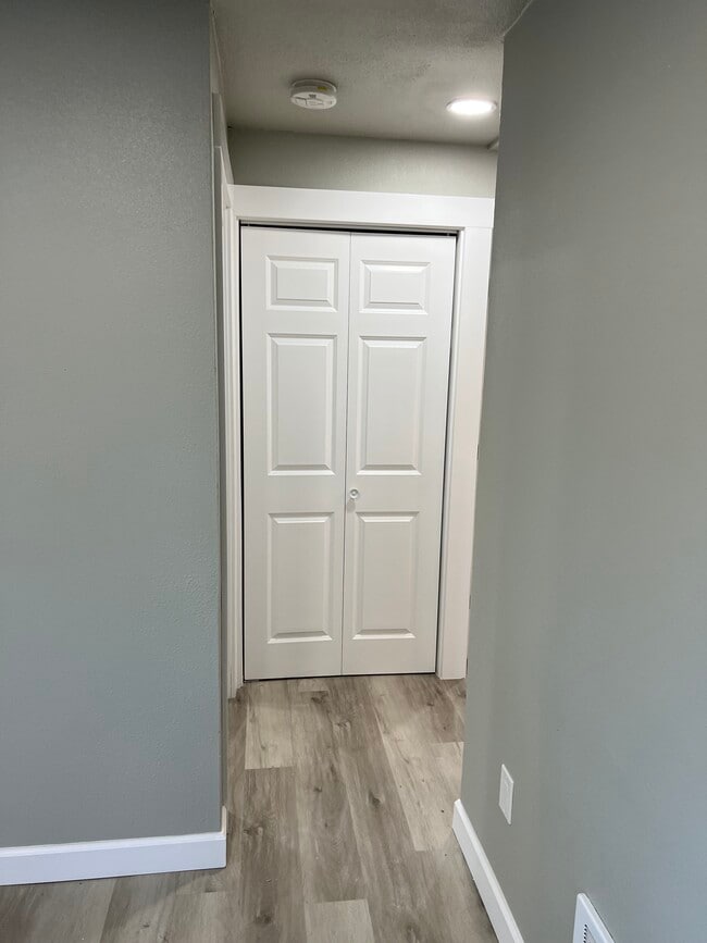 Building Photo - Single Family House Tacoma