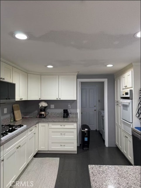 Building Photo - 2418 Harriman Ln