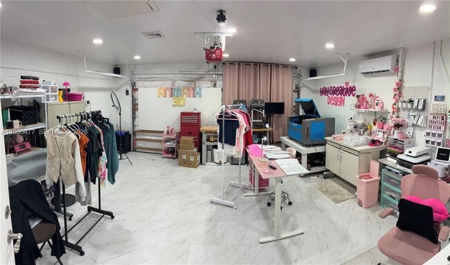 Building Photo - 1660 N Audubon Dr