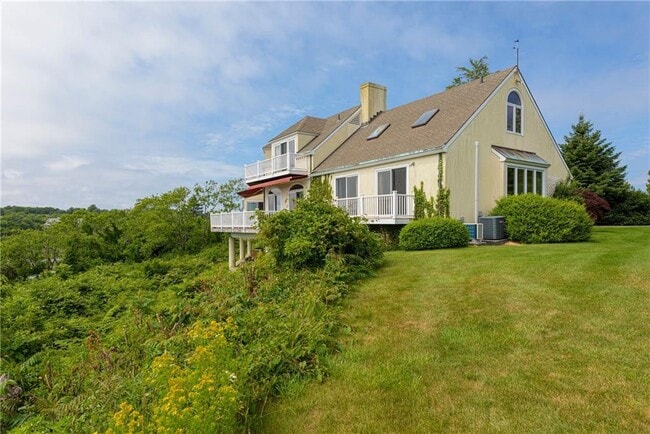 Building Photo - 25 Ocean Heights Rd