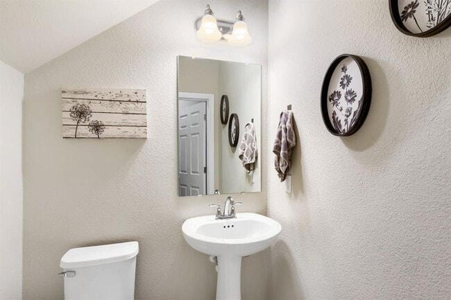 Building Photo - 12004 Cimaizon Dr