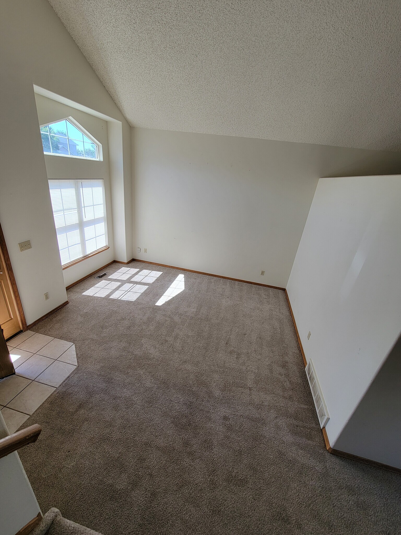 Building Photo - 5410 Balsam St