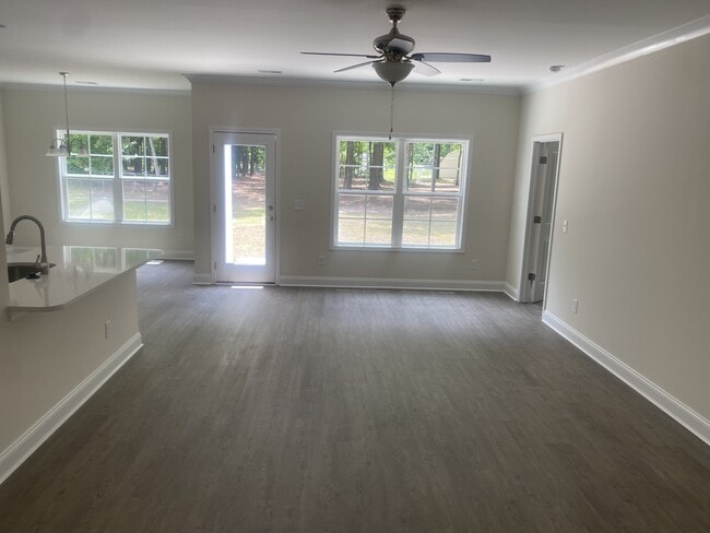 Building Photo - 3244 Spiral Ln