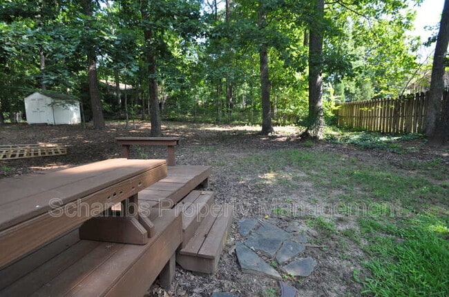 Building Photo - 6104 Deerwood Pl