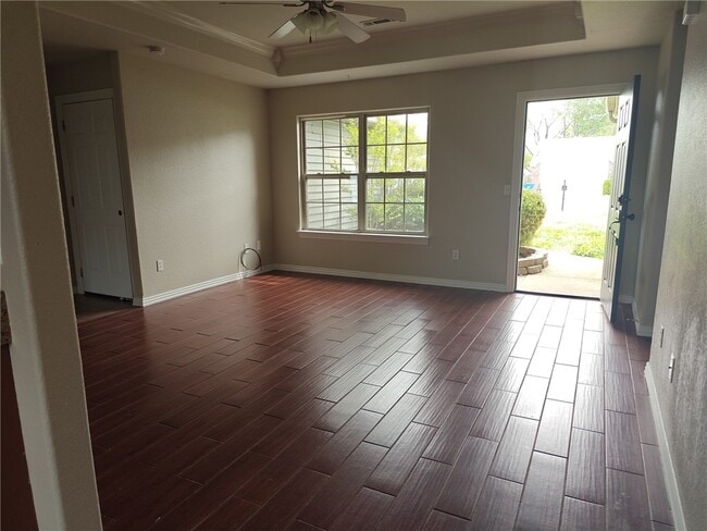 Building Photo - 5302 SW Monaco Ln