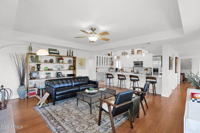 Building Photo - 7760 E Gainey Ranch Rd