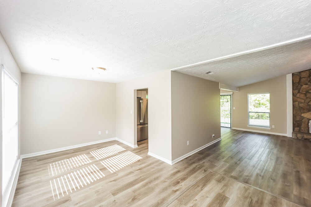 Building Photo - 6270 Beethoven Cir
