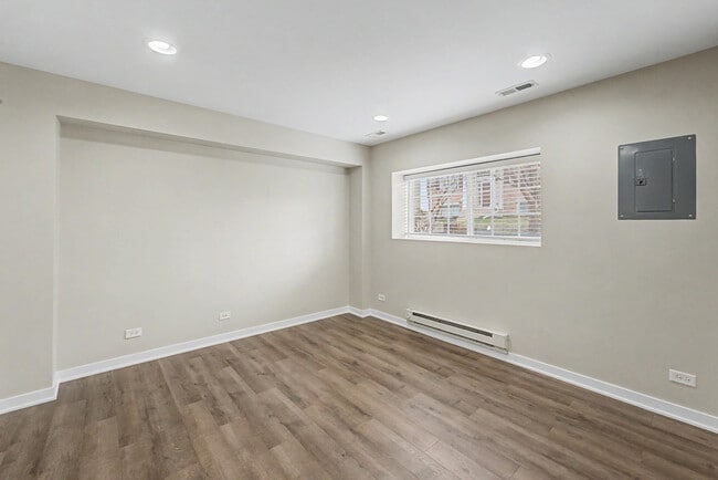 Building Photo - 534 Richard Brown Blvd