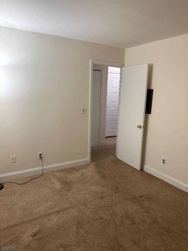 Building Photo - 7 Deer Valley Ln