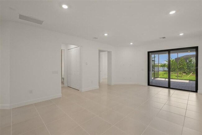 Building Photo - 14860 Misty Pond Lp