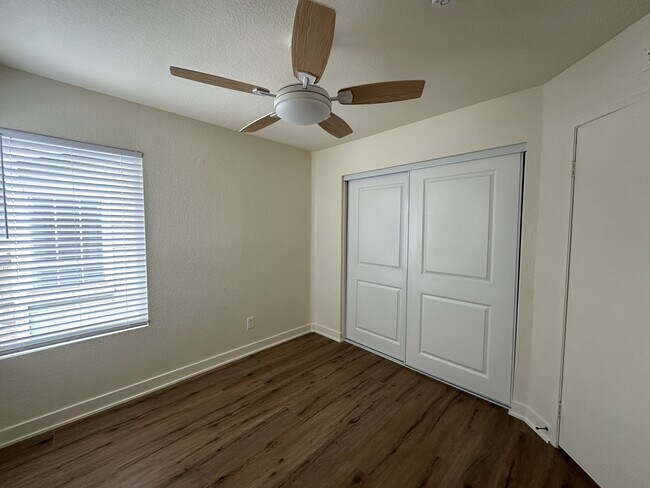 Building Photo - 15819 Antelope Dr
