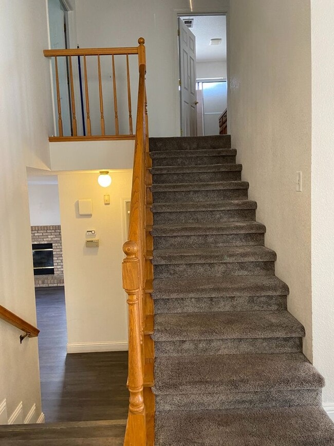 Building Photo - Charming home available - desirable Atwate...