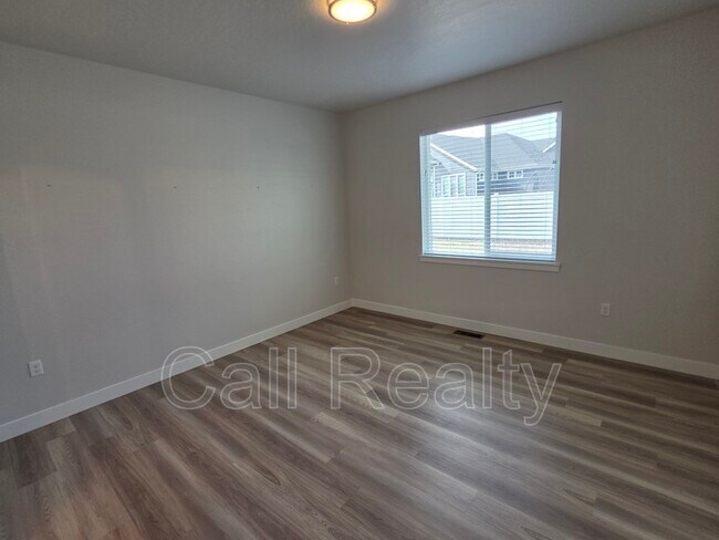 Building Photo - 8117 N Austin Rd