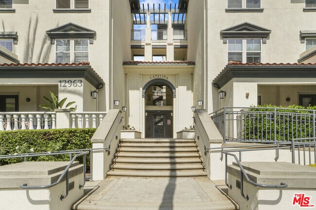 Building Photo - 12963 W Runway Rd