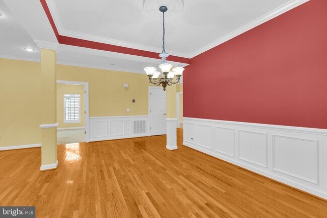Building Photo - 46855 Willowood Pl
