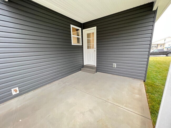 Building Photo - NEW CONSTRUCTION!