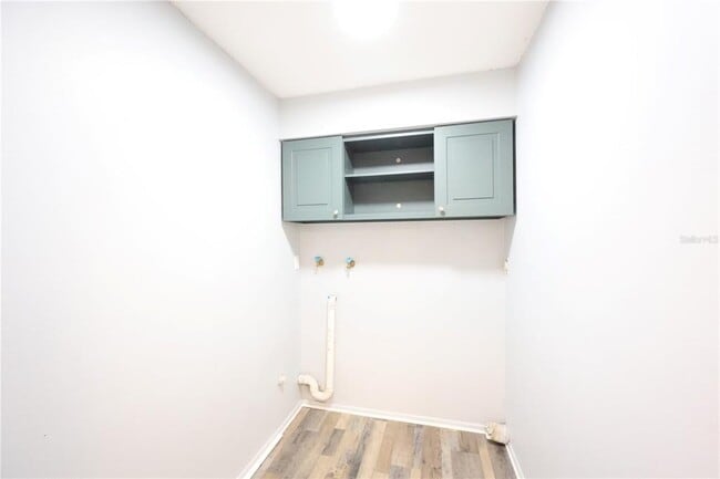 Building Photo - 2272 16th Ave SW