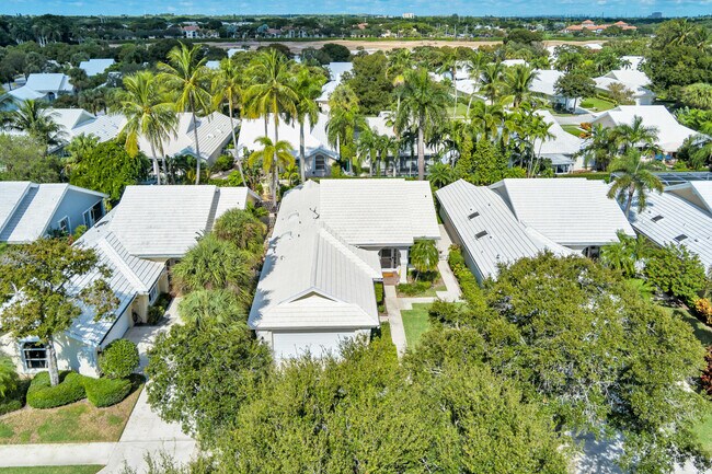 Building Photo - 2725 Meadowlark Ln