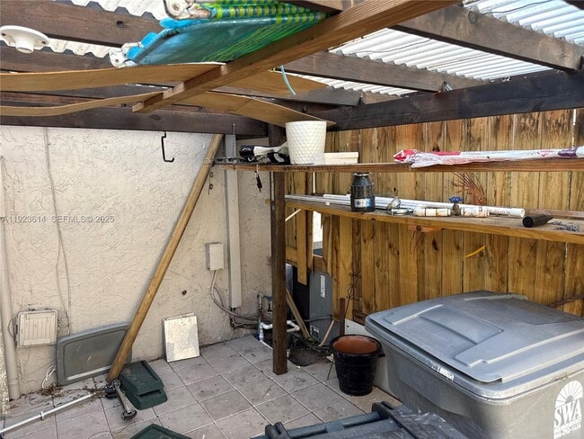 Building Photo - 18701 Shauna Manor Dr